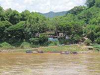 Fähre am Mekong